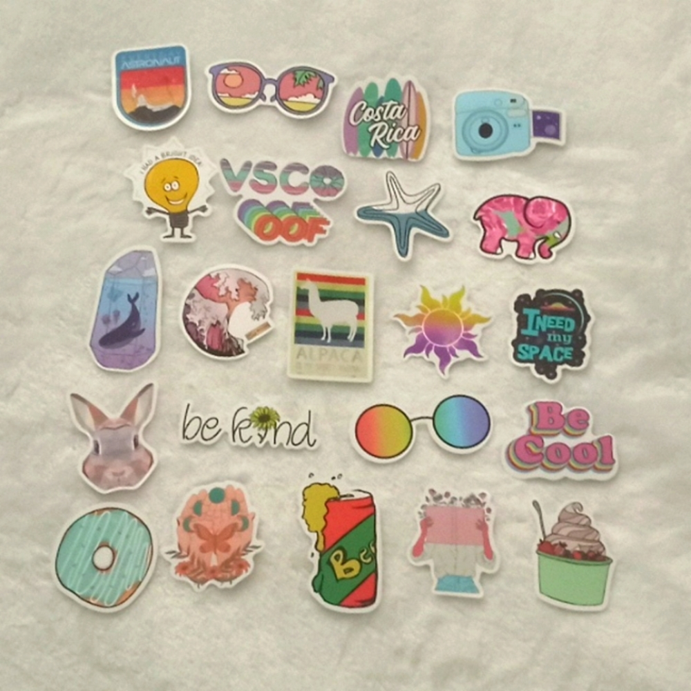 Lots of stickers - Picture 5 of 7